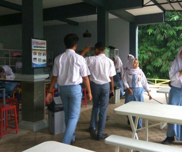 Intip Pola Jajan Baru di Lingkungan Sekolah Pasca Program MBG