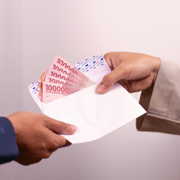 THR Habis Tanpa Jejak ? Ikuti Tips ini Agar THR Tak Sekedar Lewat