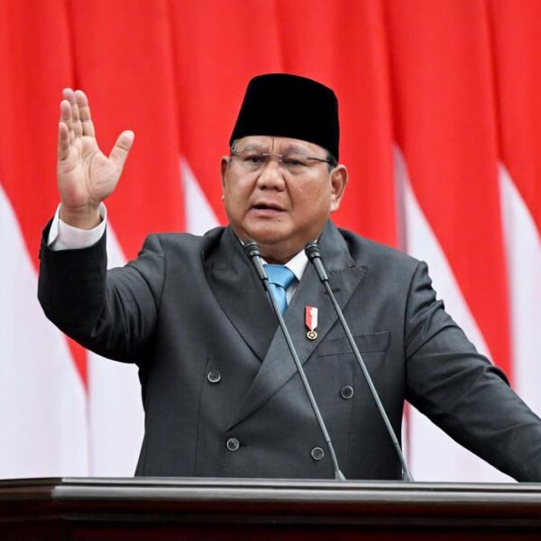 Menakar Dampak Kebijakan dan Pernyataan Pemimpin pada Stabilitas Ekonomi Negara: Saat Ucapan Presiden Dapat Mengguncang Kestabilan Suatu Negara